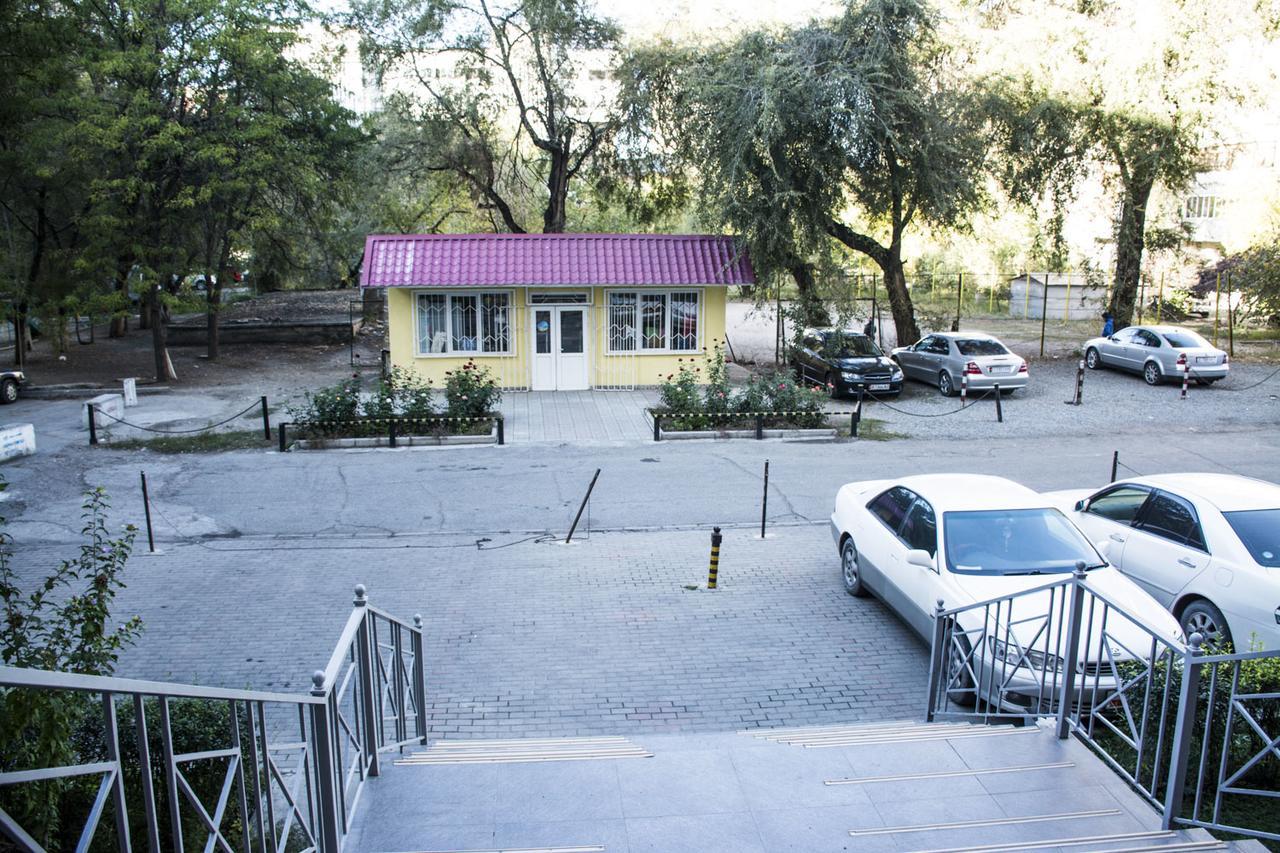 Ocean Hotel Biszkek Zewnętrze zdjęcie